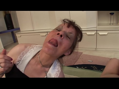 ❤️ Tha triùir aig dà sheanmhair agus aon sheanair ❤️  Porno  aig porn gd.mrvideospornogratis.ru ❌❤